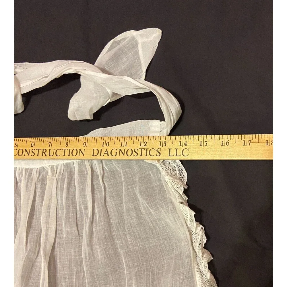 #5734 Womens White Sheer Lace Half Hostess Apron rust stains